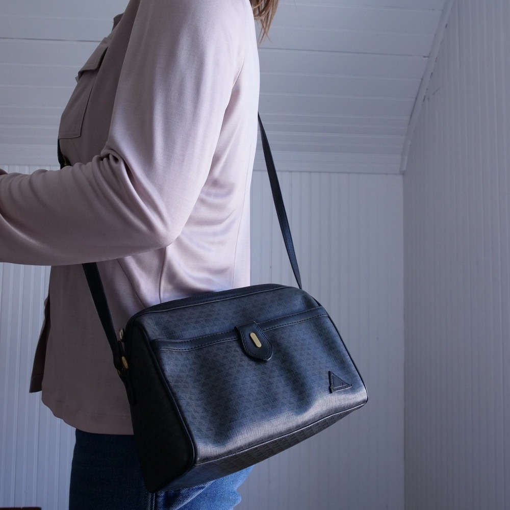 Vintage 80s Liz Claiborne crossbody bag